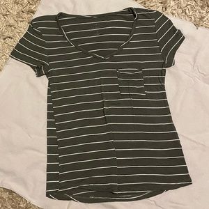 Women’s Rue21 T-shirt